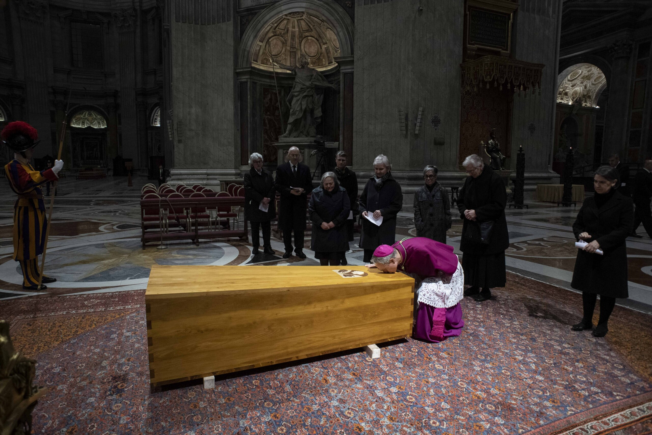 Pope Benedict Xvi Laid To Rest Where 2 Canonized Popes Were Buried Roman Catholic Diocese Of